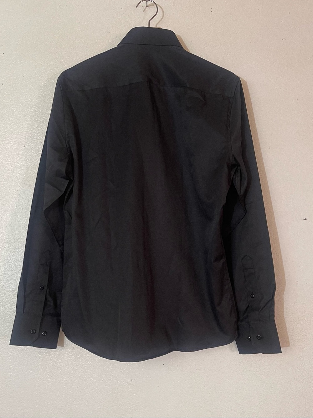 ALIZEAL Black Men's Long-Sleeve Casual Button-Down Shirt - Picture 2 of 13